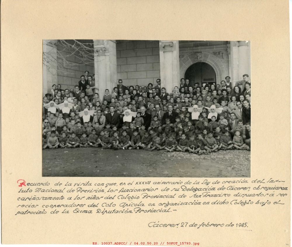 Recuerdo de la visita de los funcionarios del INP al Colegio