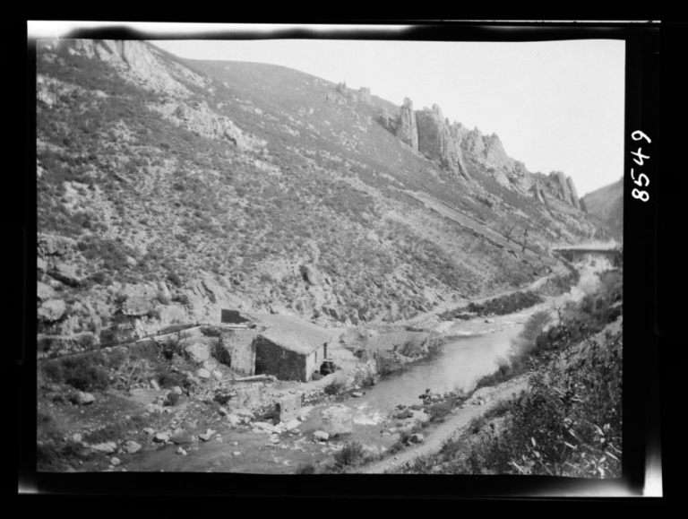 Río Ruecas y molino harinero