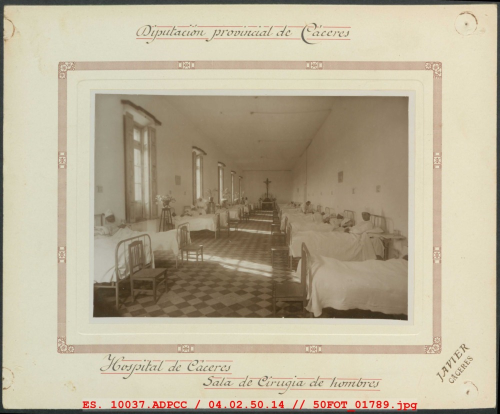 Sala de cirugía de hombres del Hospital de Cáceres