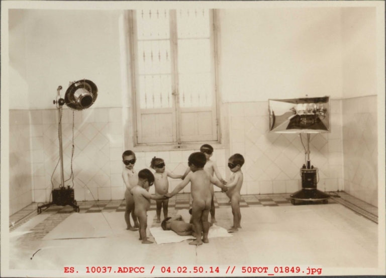 Sala de helioterapia en la Casa Cuna del Hospital Provincial