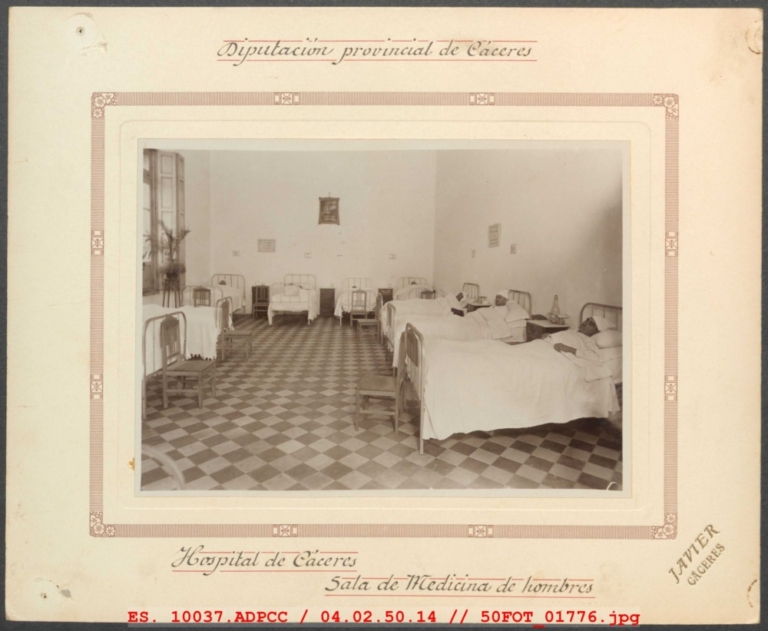 Sala de Medicina de hombres. Hospital de Cáceres