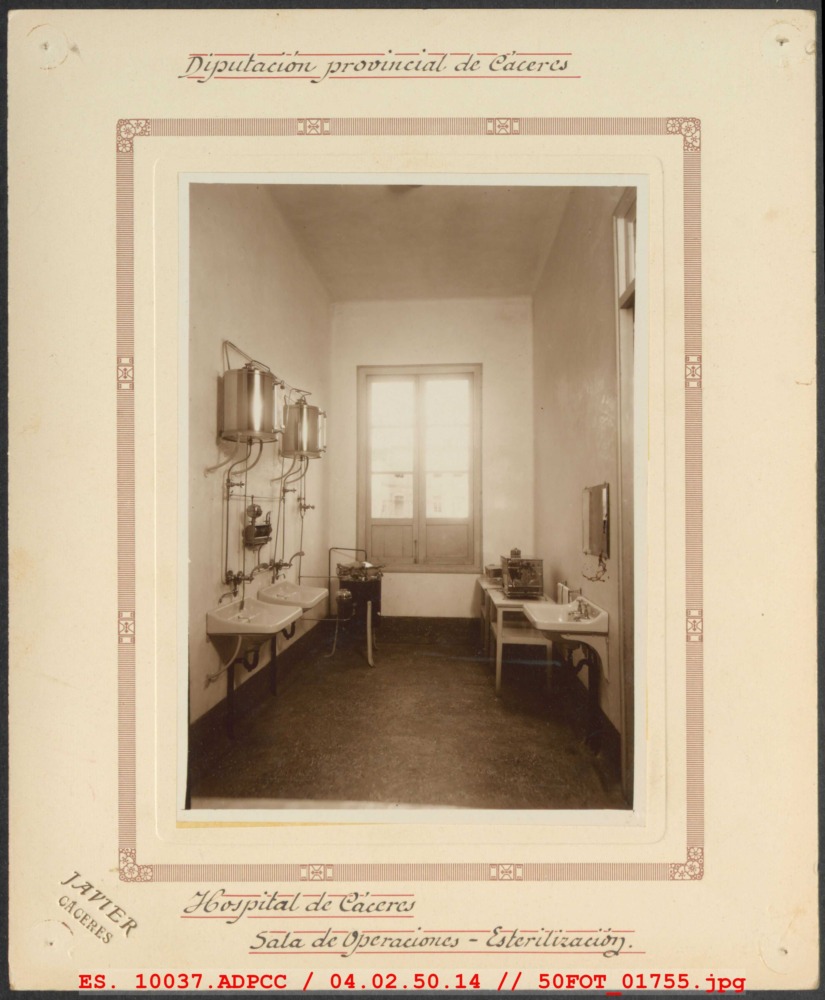 Sala de operaciones. Esterilización. Hospital de Cáceres