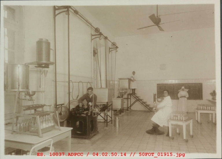 Sala de preparación de la leche del Instituto de Maternología
