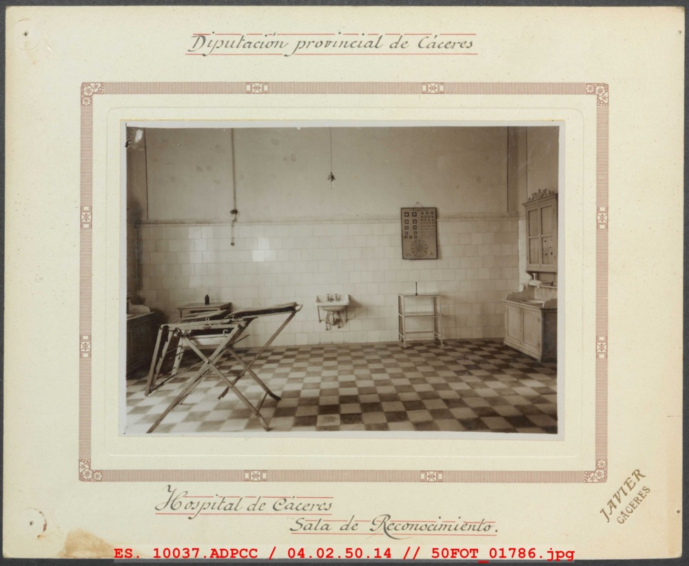 Sala de reconocimiento del Hospital de Cáceres