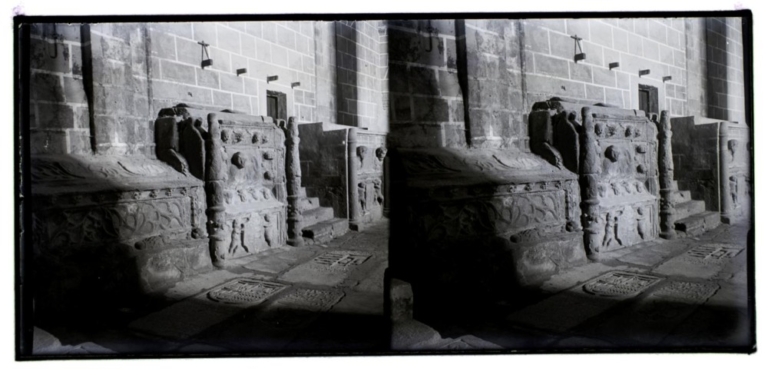 Sepulcros en la iglesia parroquial de Santa María La Mayor