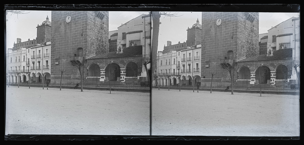 Soportales de la Plaza de España de Cáceres