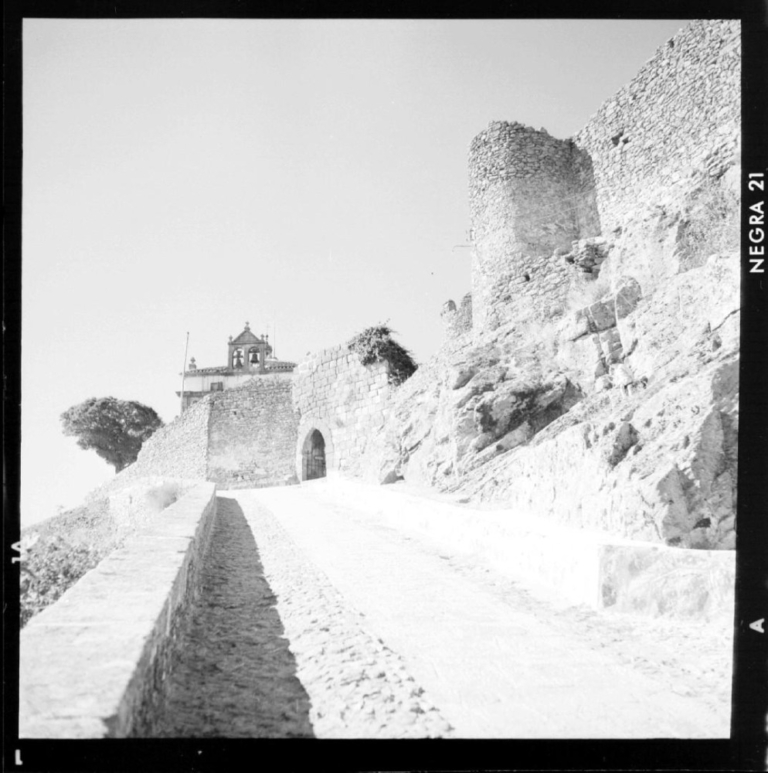 Subida al Castillo