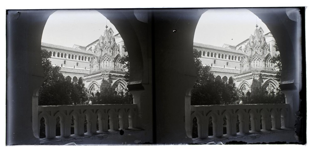 Templete y claustro mudéjar del Monasterio de Nuestra Señora