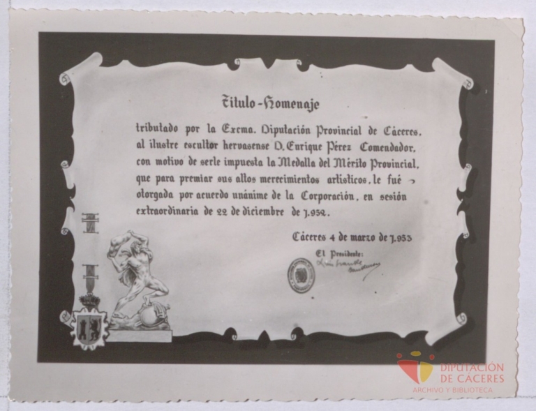 Título homenaje a Enrique Pérez Comendador