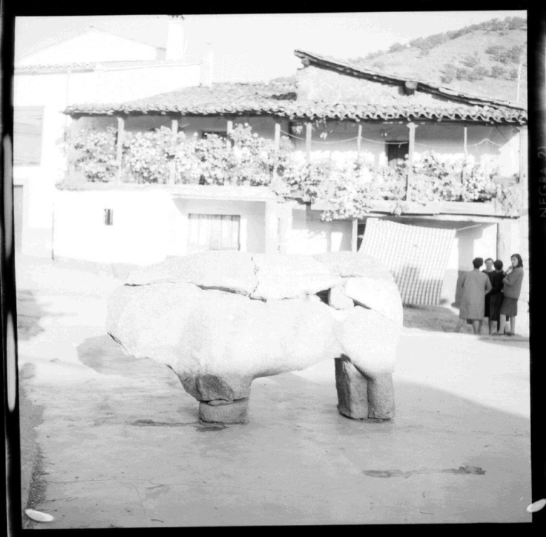 Toro de piedra , emplazamiento actual