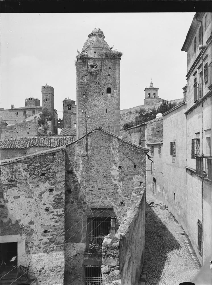 Trujillo. Aussicht auf Torre del Alfiler