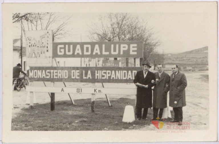 Trujillo: cartel del Monasterio de Guadalupe