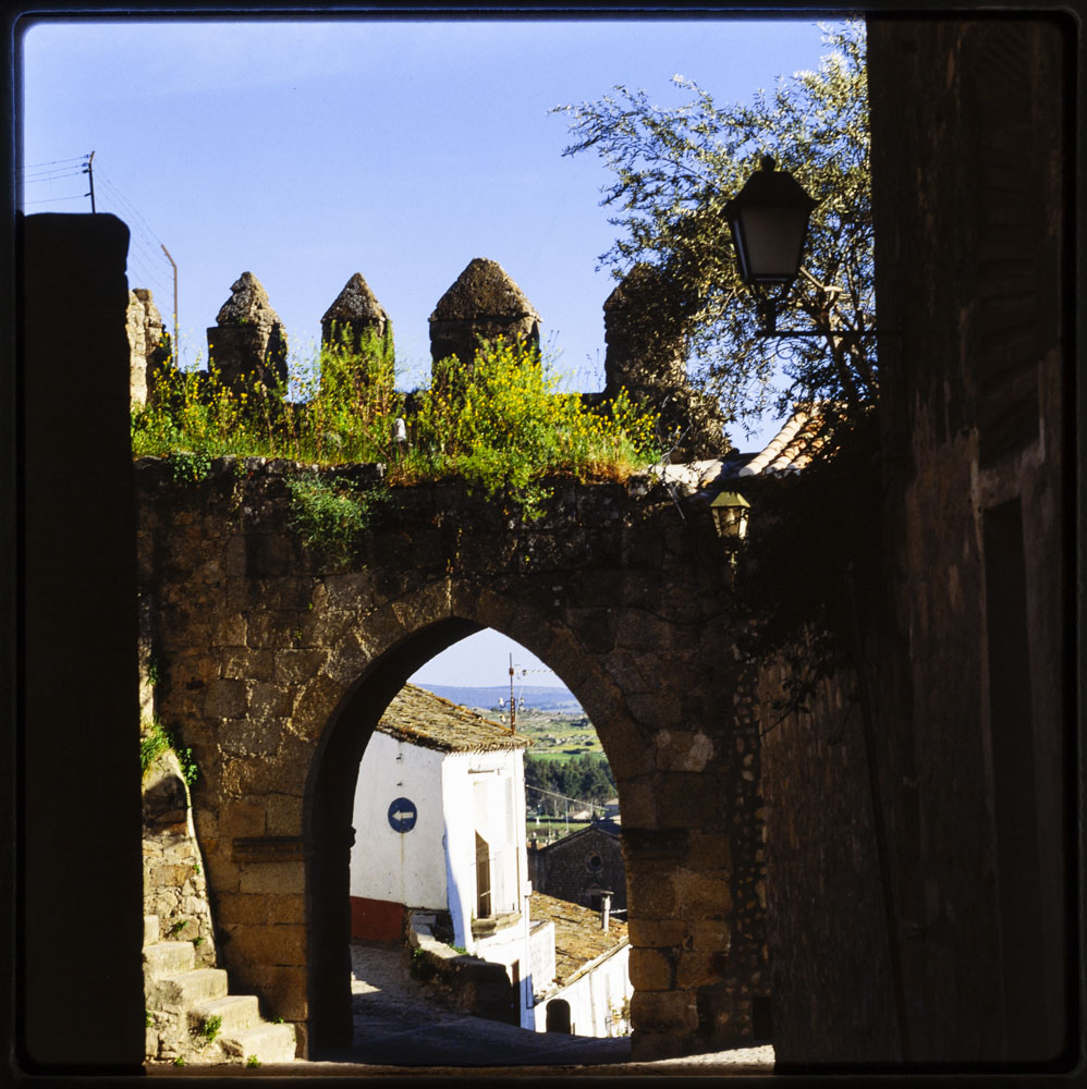 Trujillo. Puerta en la muralla · Luis Agromayor