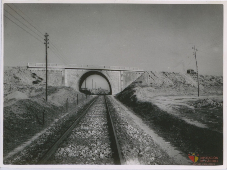 Vía férrea en la provincia de Cáceres