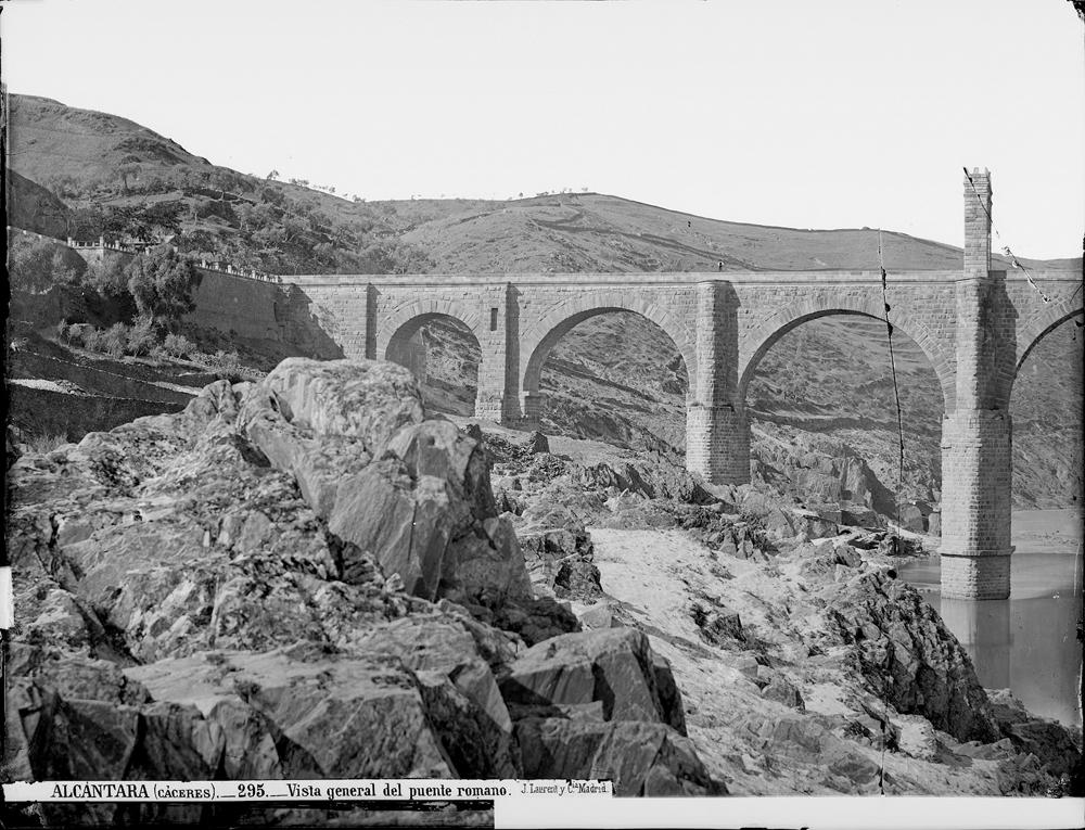 Vista panorámica del Puente romano, 1º cliché